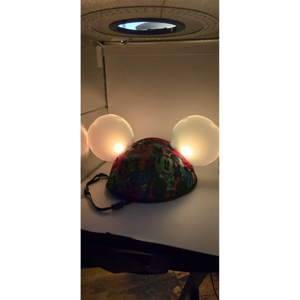 Disney Parks Mickey Mouse‎ Light-Up Ears Hat Theme Park Souvenir